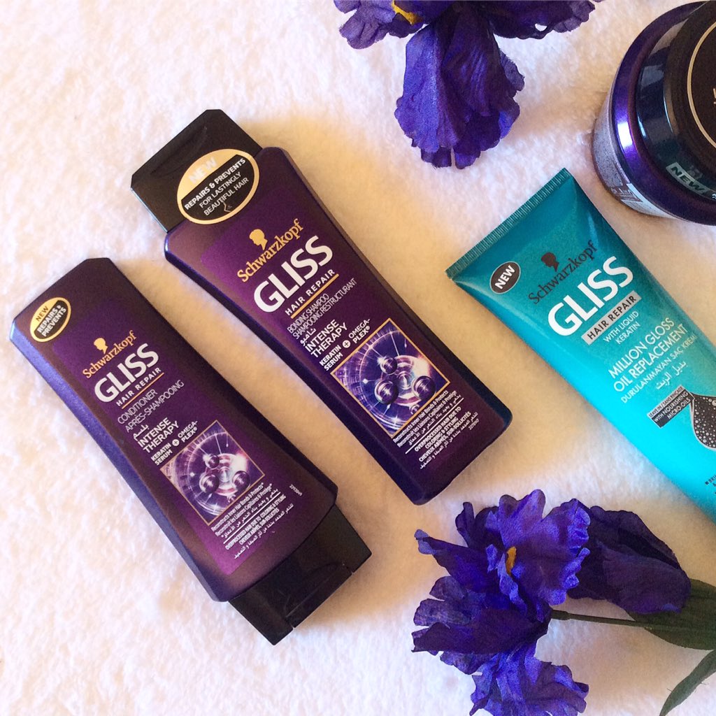 Victoriafolksy's tweet photo. Thank goodness for my #SchwarzkopfSA Gliss Hair Repair Shampoo &amp; Conditioner! It's been really good to my over-processed locks. I've been using this range and I've seen the results! 👩🏽🌸💕#createyourownstyle https://t.co/S5eiHr27px