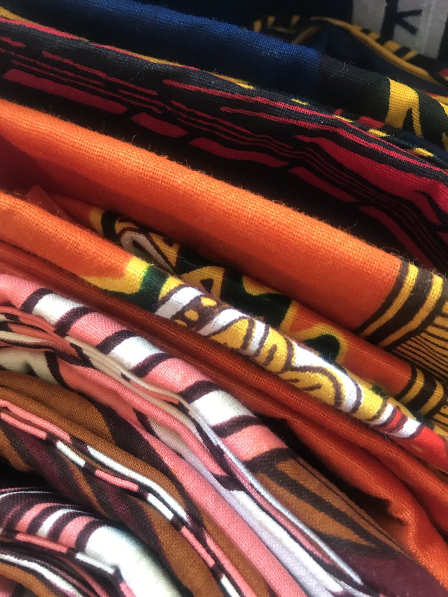 siraajcassiem's tweet photo. I am so excited and grateful for the guidance and mentoring of sustainable fashion expert Rayana Edwards who is assisting me with the initial phases of my own clothing brand called “Tramakasie”. Rayana is well-known in the African fashion industry for her Sari for Change project. https://t.co/g2AeTnWjUA