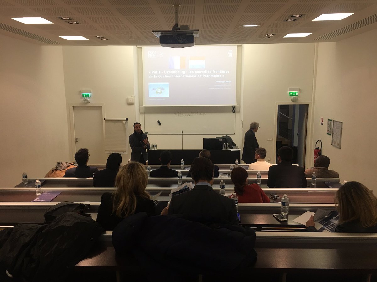 MarieHLiardESCP's tweet photo. « Paris-Luxembourg : les nouvelles frontières de la gestion internationale de patrimoine » Masterclass EMS Gestion Internationale de Patrimoine animée par Jean-Philippe Mabru et Fahmi Ben Abdelkader @ESCPeurope #MasterclassESCPEurope #gestiondepatrimoine https://t.co/15drxnuV79