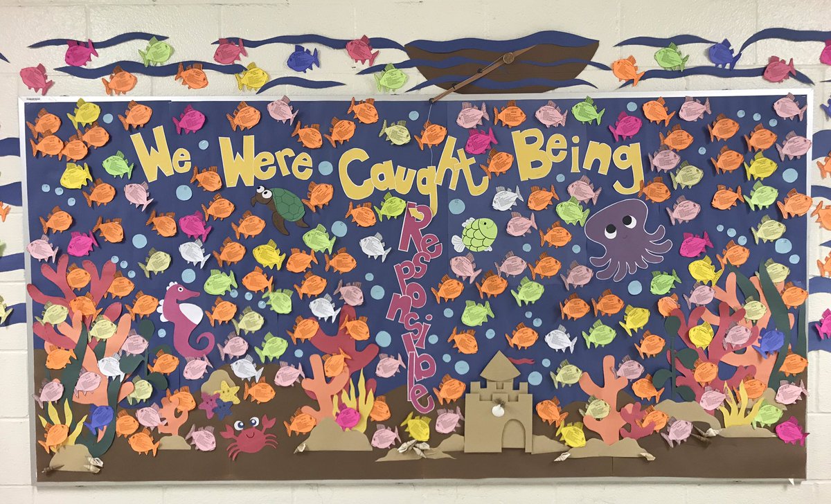 MrsKNoseworthy's tweet photo. We Were Caught Being Responsible @HelenWilsonPS @PeelSchools #characterattributes #responsible #bulletinboards https://t.co/46d3HQ5ykf