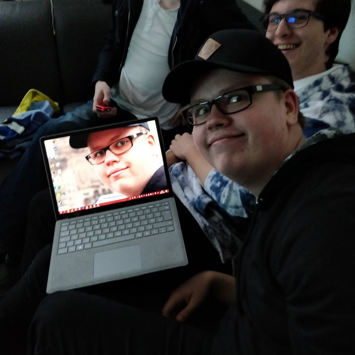 AaronGillLIVE's tweet photo. And this is why you don't give people your laptop...
#PTPLAN2019 π³π±
#Paraception https://t.co/nXU9ff3Tfe