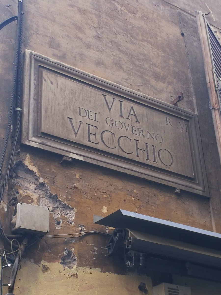 TonyOnFood's tweet photo. Artigianino, one of the better spots for Italian leather shopping in Rome. #NotFoodRelated #LeatherRelated https://t.co/2DRxrLba4k