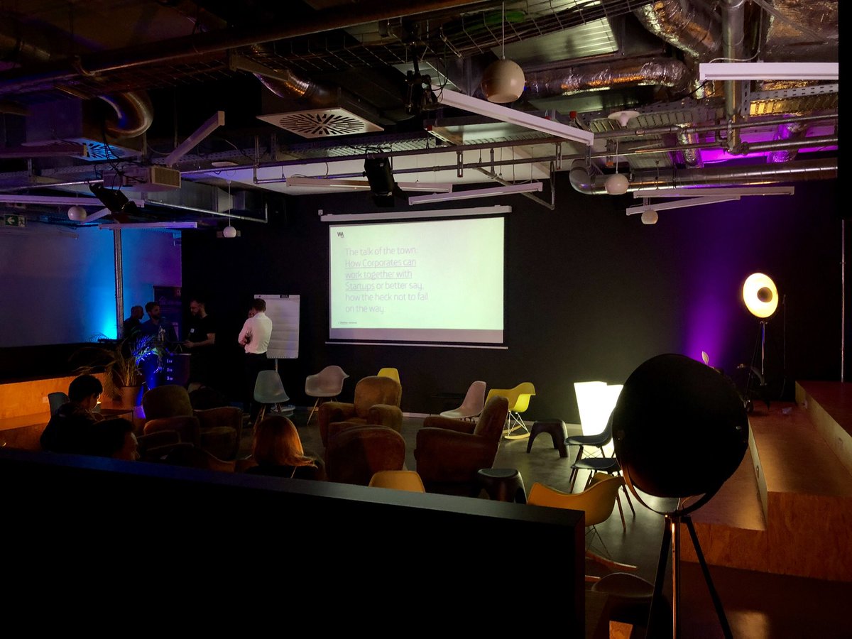 ClausBeringer's tweet photo. Let‘s see what #Wayra has to tell on how #corporates like #Siemens can successfully cooperate with #startups. Interesting discussion night to start soon. What is your view on key success factors on startup-corporate-couples? https://t.co/BkkvHCi28v