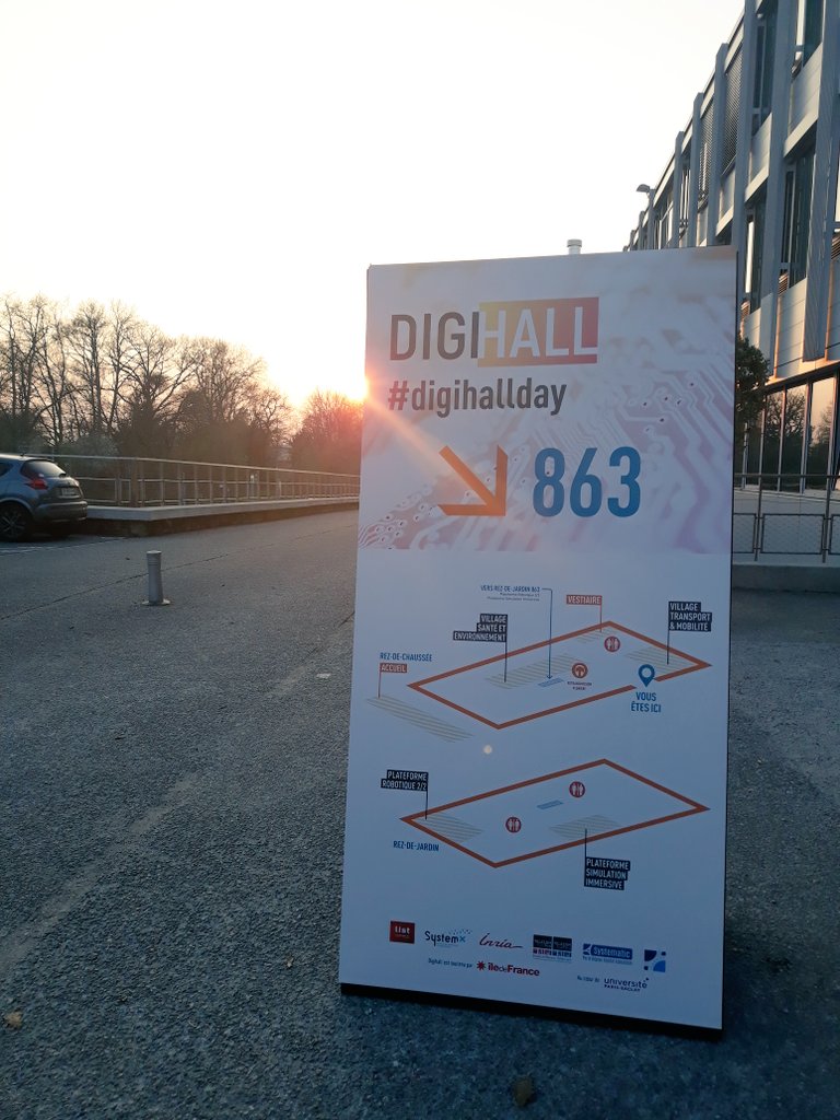 IRTSystemX's tweet photo. Clap de fin pour l'édition 2019 de #DigiHallDay ! Merci aux nombreux participants venus découvrir les #innovations #IA 🧠 des membres fondateurs @DIGIHALL_DIH https://t.co/nK62XhMiX9