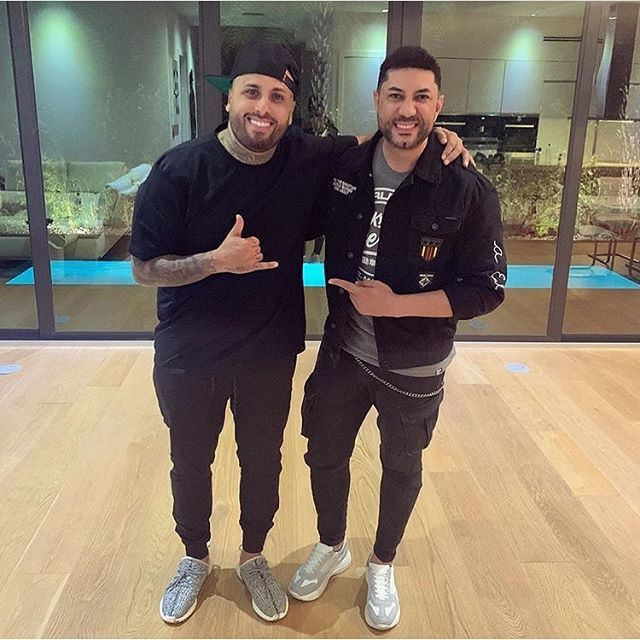 👀👀👀 <a href="/marcosyaroide/">Marcos Yaroide</a> 
Noche profética con este escogido de Dios. <a href="/nickyjampr/">Nicky Jam</a> 🔥 
Gracias amigo por abrir las puertas de tu casa para celebrar lo que Dios ha hecho y seguirá haciendo en este nuevo tiempo. 
Estás causando un cambio en  muchos con la histo… ift.tt/2HYphsb