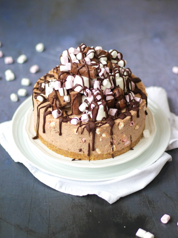 tamingtwins's tweet photo. Just a large slice for me! 😍😜😛

Full recipe here: https://t.co/wvoXvr5Ax6 #essentialwaitrose #ad waitrose https://t.co/6mtOQAfDh4