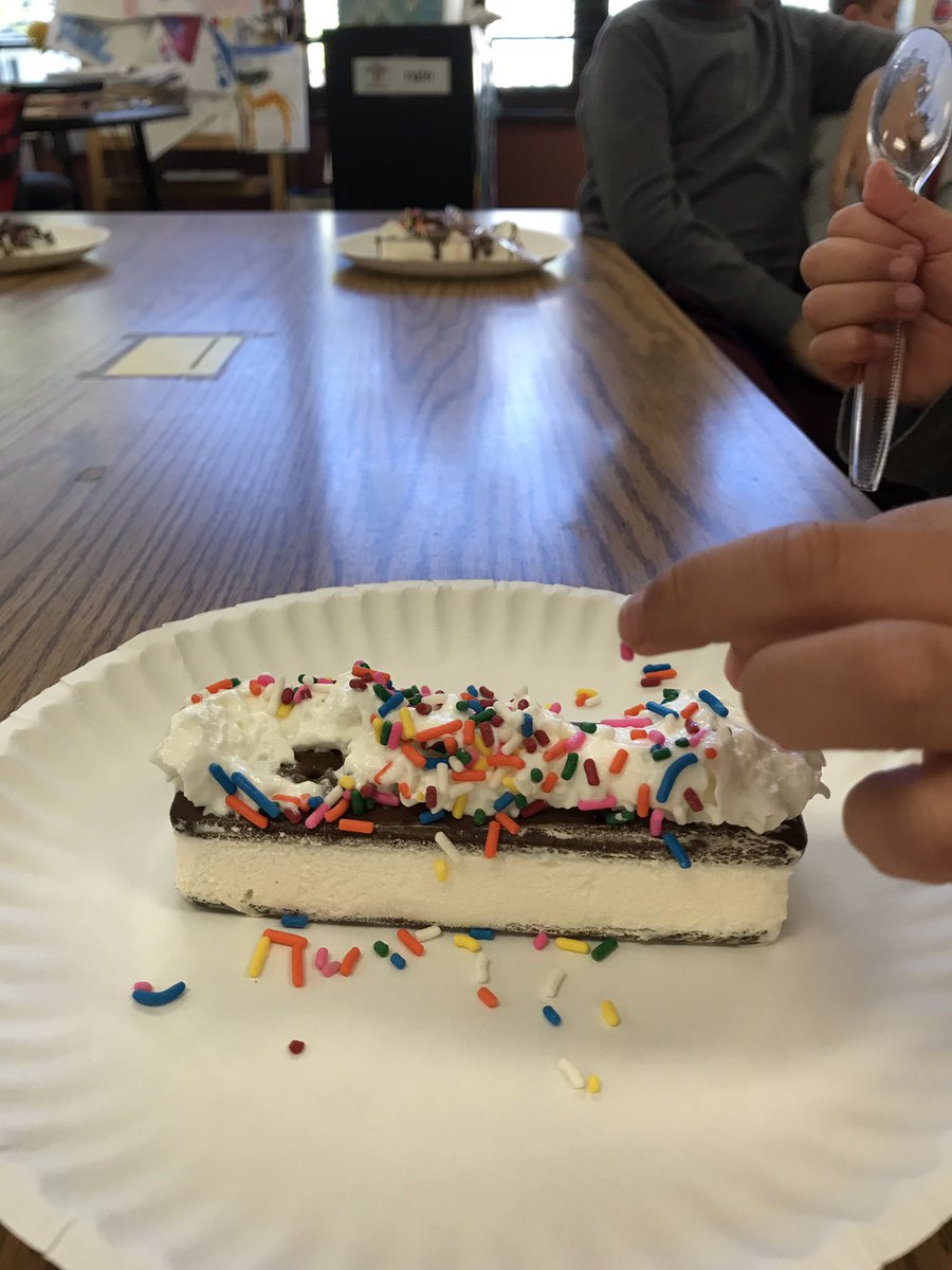 SpensserKinders's tweet photo. Ice cream sundae party! #WhosGotItBetterThanWES https://t.co/alevjRxqwP