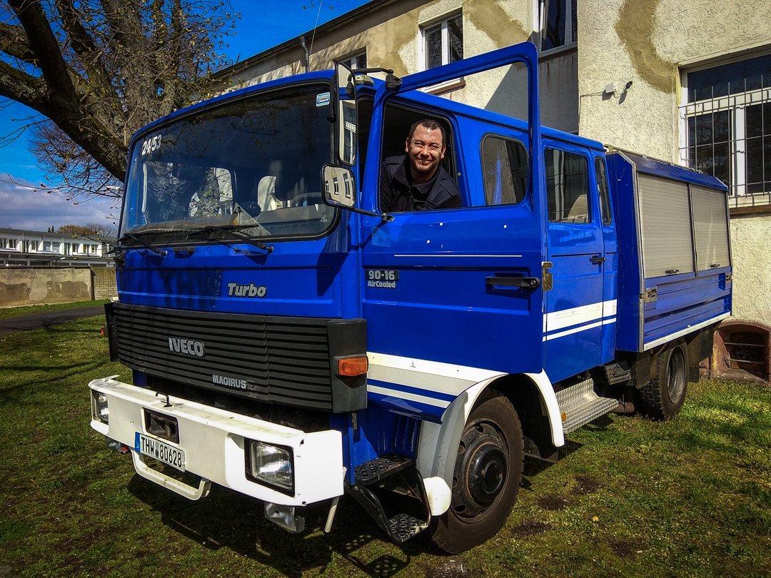 Bye Bye alter Freund

nach 8501 Tagen im Ortsverband Idstein, wurde heute unser GKW II außer Dienst gestellt. 😪

Wir werden dich vermissen.

#thwidstein #idstein #gkw2 #thwfahrzeuge #iveco #ivecomagirus #einsatzfahrzeuge #thwfahrzeuge #thw