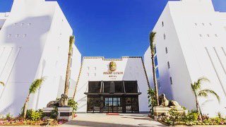 ThePropertyBoyz's tweet photo. A flying visit to #Benidorm and #OneNightOnly at the fabulous @grandluxorhotel - #NoPyramids #SoLaDiDa https://t.co/5eMoxtFi7X