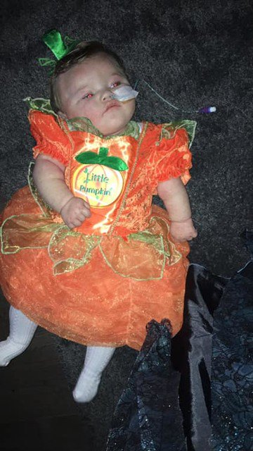 #Throwback to Ella's very first halloween! 👻 🎃 

justgiving.com/campaign/ellas…