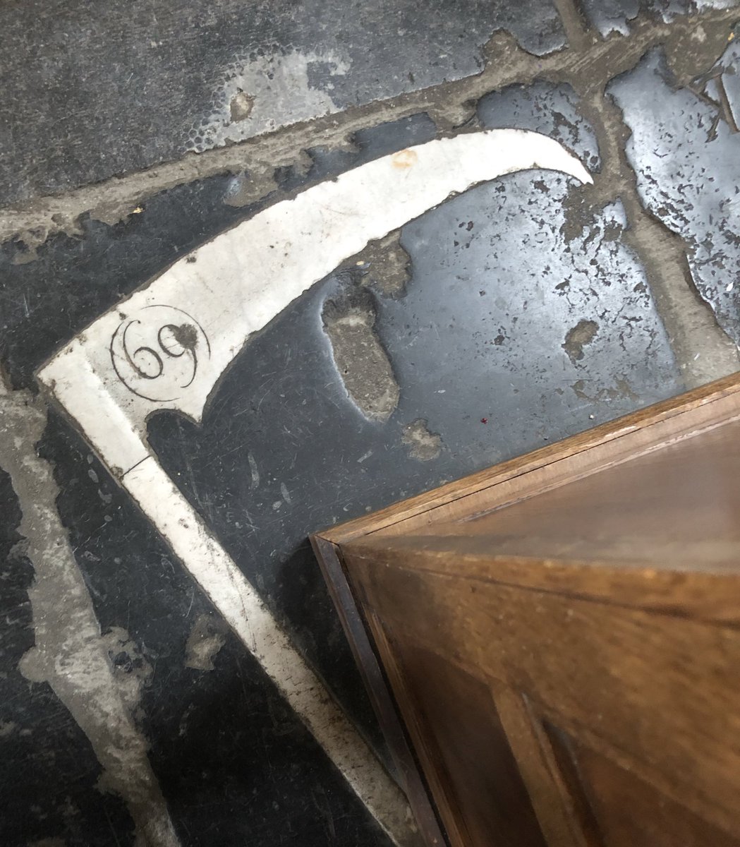 Hels_Bells1's tweet photo. These three days in Amsterdam have been my farewell city break as an EU citizen. This, in the English Church in the Begijnhof, pretty much sums up how I feel about Brexit. https://t.co/lGricJtEkV