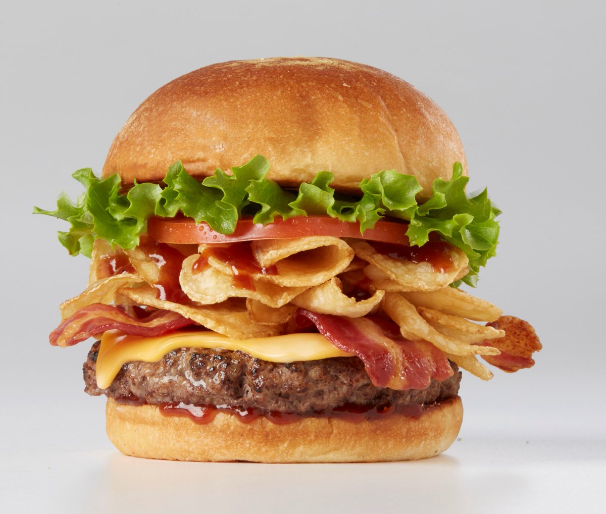 JohnnyRockets's tweet photo. Ahoy @RealCapnCrunch, we hear crunch has sailed beyond the seas of breakfast. Listen in for yourself with our rockin’ new Crunch menu. #JRcrunch #absurdlyloud #crunchchallenge #crunchtime https://t.co/RfQoWladnx