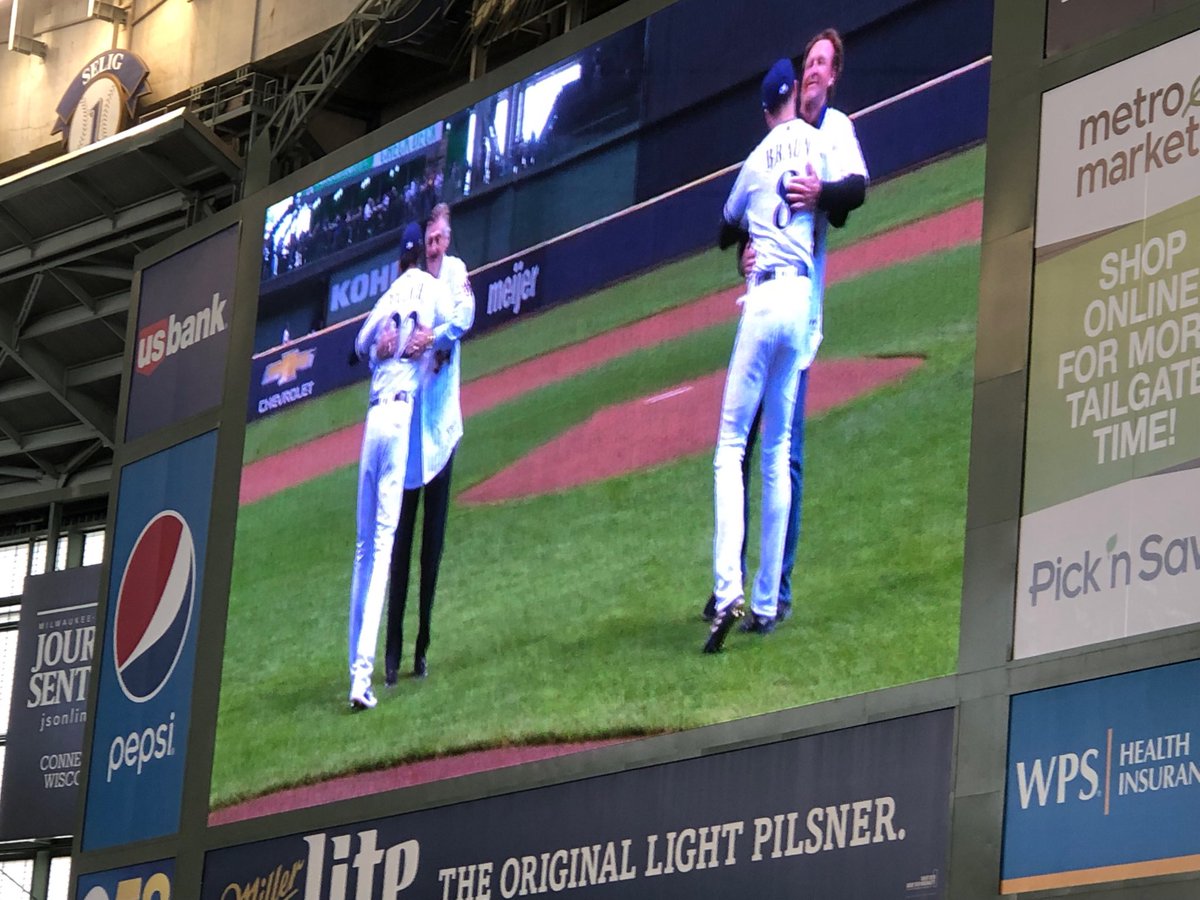 An MVP ceremonial 1st pitch... Yount and Fingers to Braun and Yelich, classy! #ThisIsMyCrew #OpeningDay