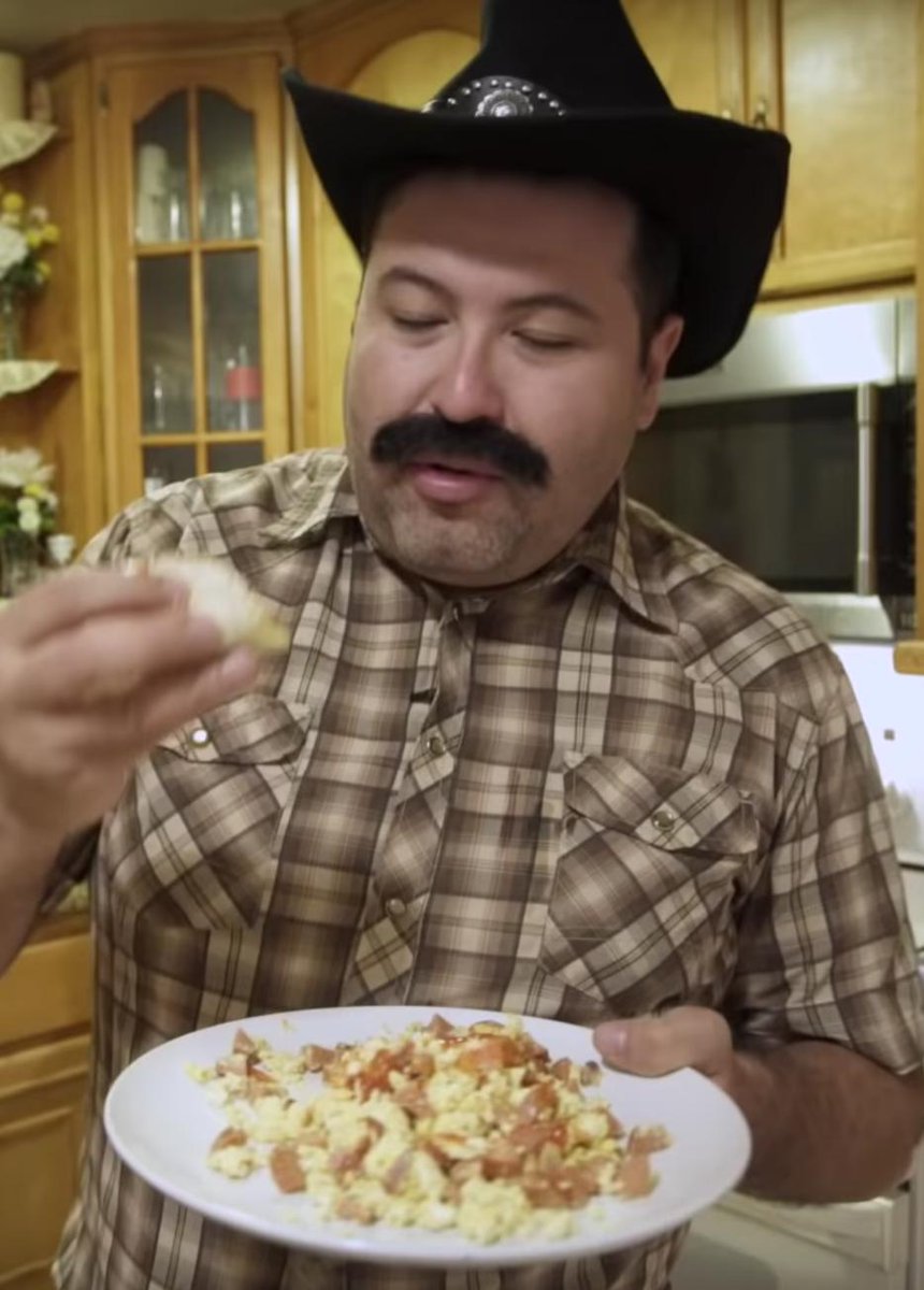 Chastitellez's tweet photo. Today I introduced my coworkers to the Mexican American secret of huevos con sliced weenie. It was a hit! 😉 https://t.co/Ir6yZjoSof