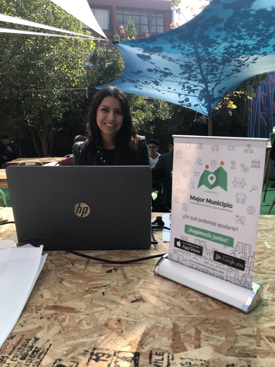 CiudadFuturo_'s tweet photo. Descubre @Mejor_Municipio, plataforma de contactabilidad que te geo referencia en la comuna en la que te encuentras para realizar todo tipo de requerimiento, crear alertas ante emergencias y saber lo que ocurre a tu alrededor gracias al mapa. ¡Descarga la app! #CiudadFuturo https://t.co/XqPALwnqXx
