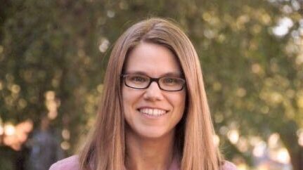 VUELC's tweet photo. We’re excited to host @StaplesShelley as a guest speaker and lecturer for the next two days! https://t.co/lFwUPmHbhL