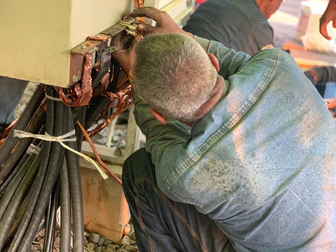 #28Mar |📣¡LA ETIQUETA DEL DÍA! ⏩ #VenezuelaEnBatallaYVictoria

Gobierno Nacional, FANB, trabajadores de CORPOELEC y Poder Popular de frente ante la nueva embestida criminal por parte de los enemigo de la Patria. ¡Juntos derrotaremos el ataque artero! ¡Venezuela no se doblega!