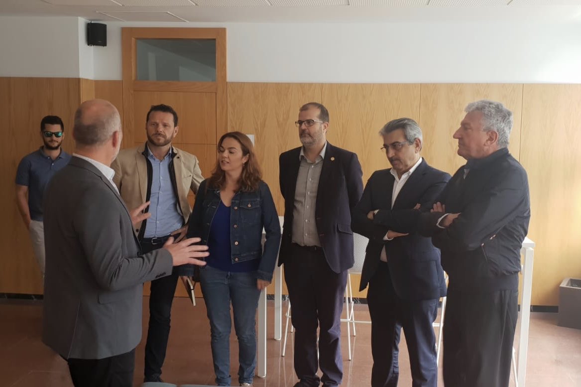 heridavilao's tweet photo. Hoy hemos visitado el Parque Tecnológico de @ULPGC de la mano de su vicerrector @josepablosuarez Trabajo clave de I+D muy interesante que se han podido beneficiar precisamente de los 4 M. de € que consiguió @Nueva_Canarias en Madrid. #DefenderCanarias #Seguimos https://t.co/GlC5BqolOn