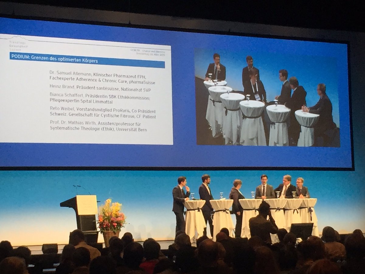 TrendGesundheit's tweet photo. Wo liegen die Grenzen des optimierten Körpers? Darüber diskutieren @SamuelAllemann #HeinzBrand, #BiancaSchaffert #RetoWeible und #Prof.Dr.MathiasWirth an den #TGL2019 @pharma_suisse @santesuisse @sbk_bern #CFCH @unibern https://t.co/oI1BQiv6Fo