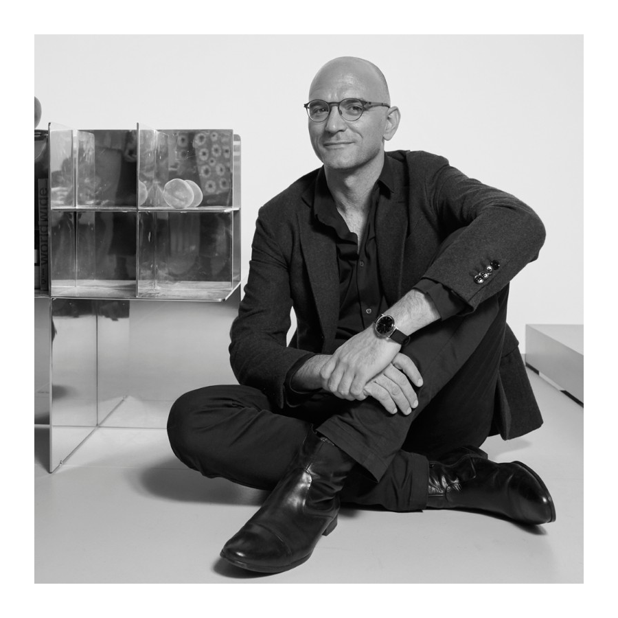 Cottodeste's tweet image. The protagonists of contemporary #architecture celebrate the advantages of ultra-thin slabs for the design world. Watch the interview with Gianandrea Barreca, Giovanni La Varra, Camillo Botticini, Francesco Librizzi: bit.ly/2uvmNtc
#Kerlite @BarrecaLaVarra @Librizzi_Arch