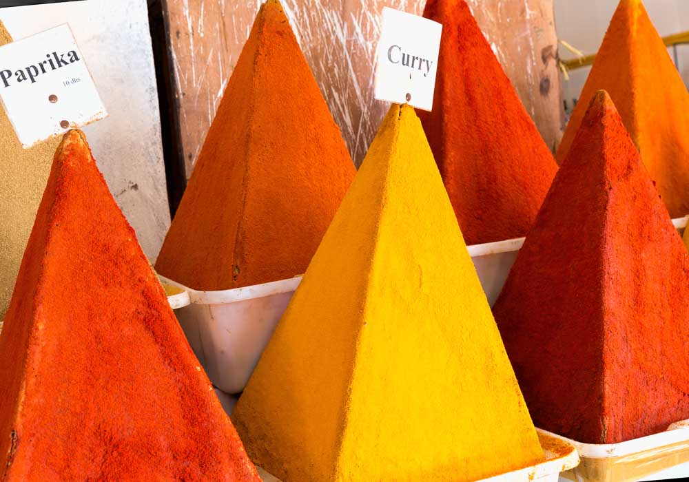 Covering everything from the best way to tip through to the protocol when driving, you’ll find some great hints and tips in this handy guide before you come to #Morocco muchmorocco.com/practical-info…