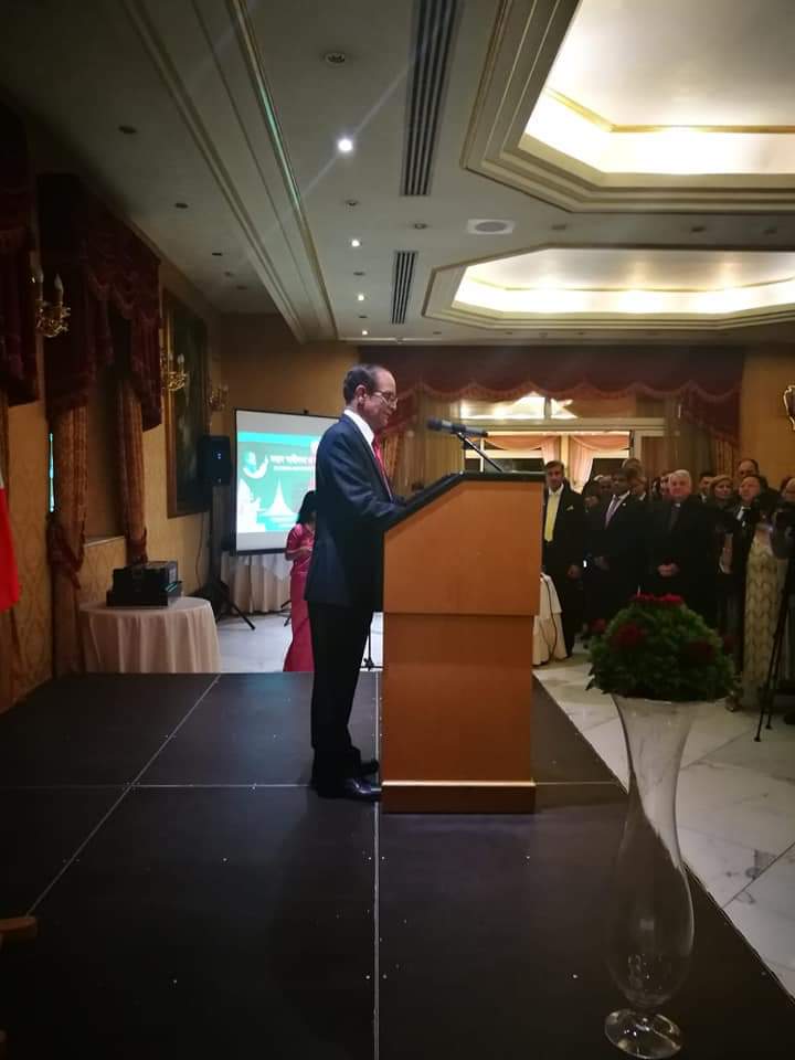 IntiDiplomat's tweet photo. Una magica serata per celebrare il 19mo #Anniversario dell'indipendenza del #Bangladesh. Ringraziamo ancora l'Ambasciatore per averci voluto nel supportare l'organizzazione di questa festa. #gointi #events #proud https://t.co/Ba1FJ6scUT