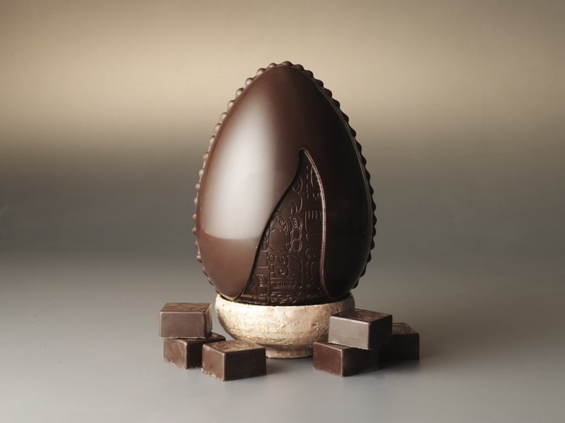 Win a William Curley Easter Egg! A signature sea salt caramel egg will be delivered to you for Easter. Just follow and Retweet for your chance to win 😀#Competition #chocolate