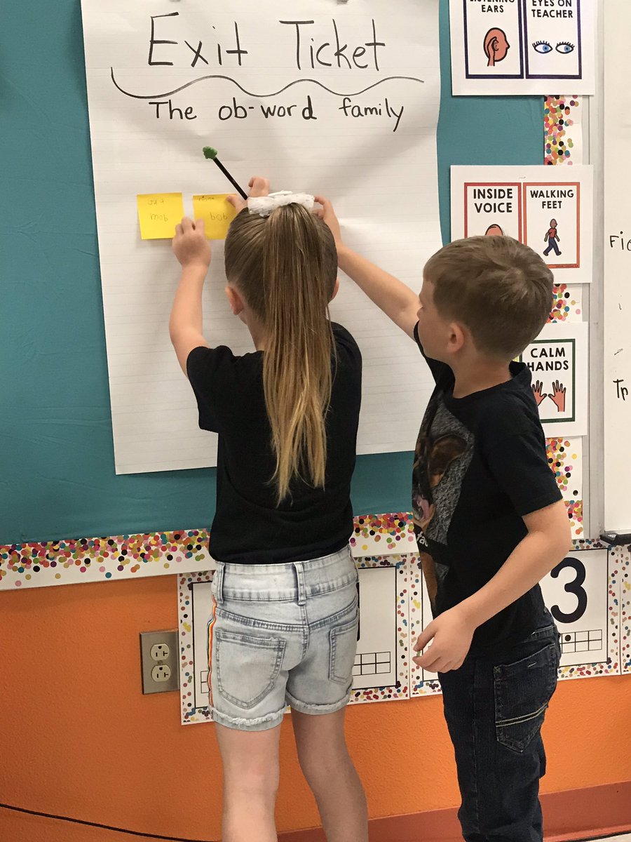 kpeepsonline's tweet image. Describing and sketching a term learned during lesson. @lead4ward  #exitticket #GobeyondLampasas #GearingUpTCE