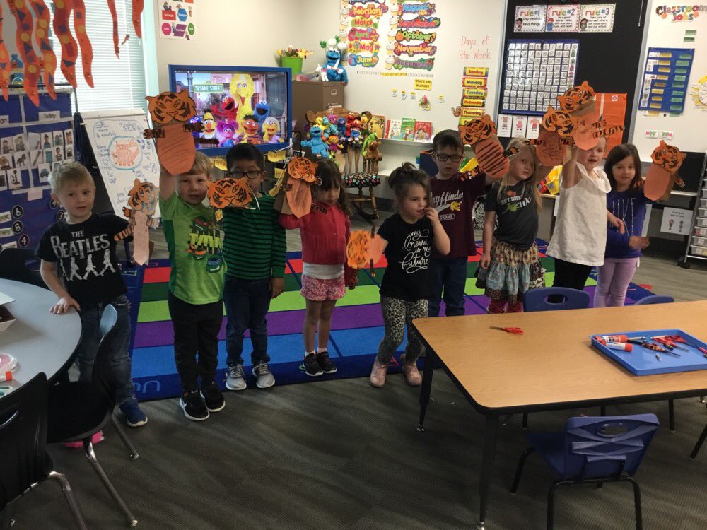 LVPreKMonsters's tweet photo. It’s a TERRIFIC day in PK! Tigers are on the prowl for letter “Tt” 🐯😁@LakeviewBobcats, #onlyonelakeview, @mojo4joyce https://t.co/5MRYRCFPGG