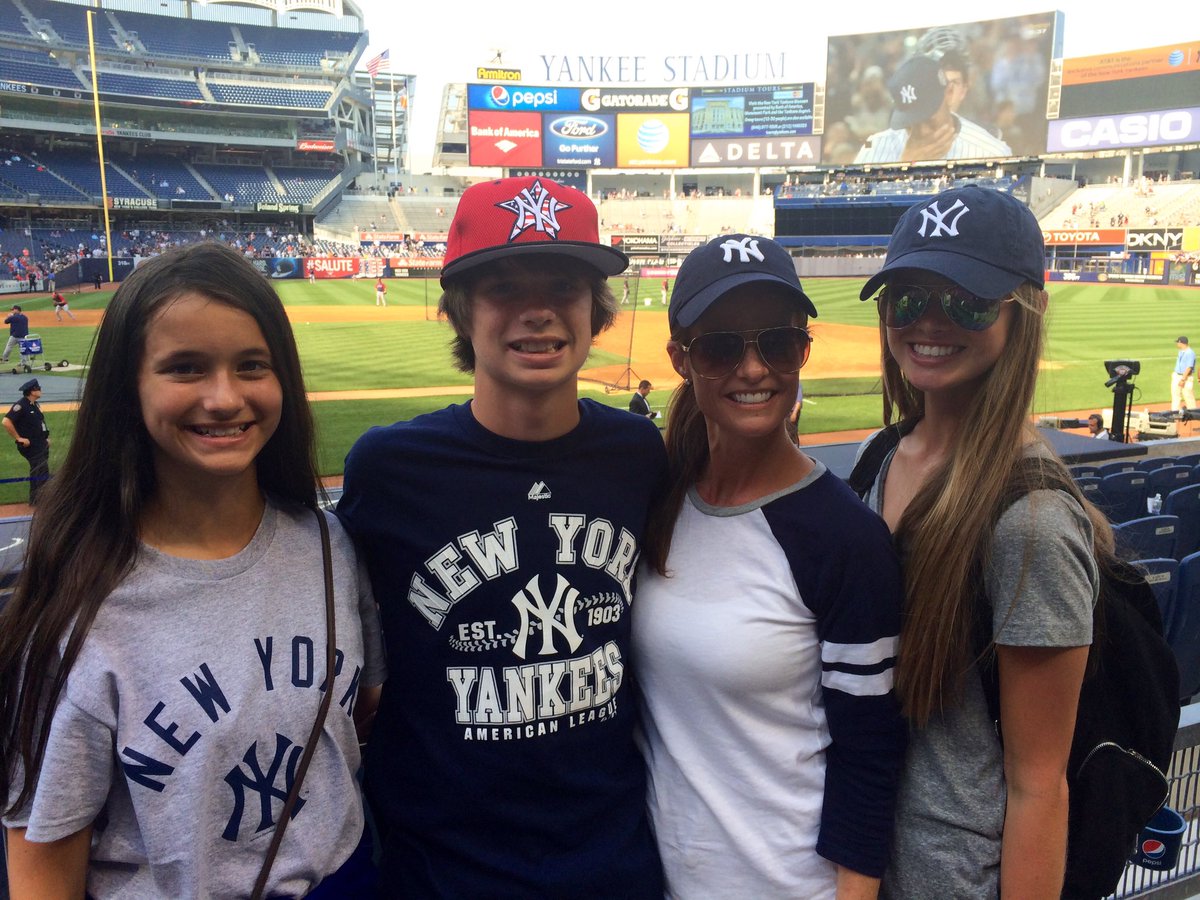 canblanchard's tweet photo. Opening Day meets Throwback Thursday ⚾️ Taking it back to our first NYC trip and @newyorkyankeesoffcicial game. Oh, how things have changed 💙 #baseball #openingday #tbt https://t.co/cAFHkHXioL