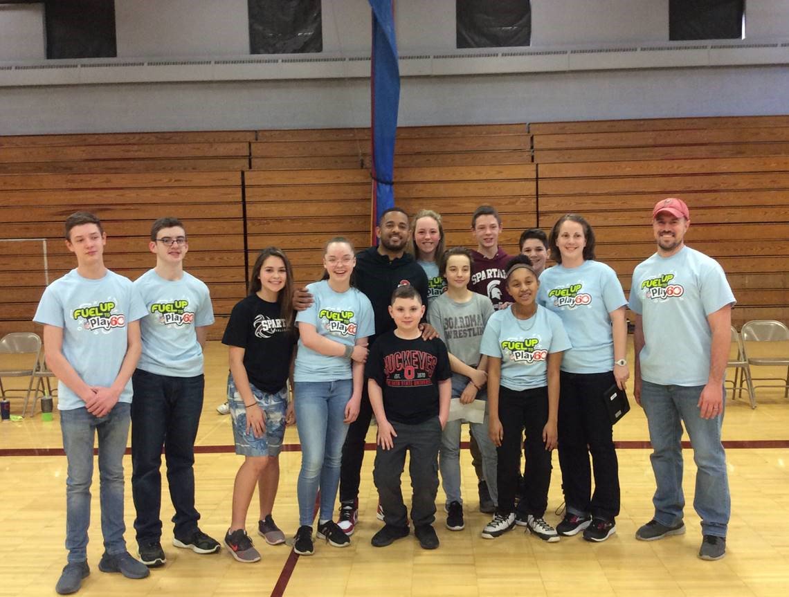 GENYOUthNow's tweet photo. Congratulations to @SpartanScience7 and his team for their #FlagInSchoolsContest win! @BOOMHERRON1 thanks for stopping by Boardman Glenwood Junior High to empower students to #FuelGreatness ππͺ https://t.co/IdkfQER43x