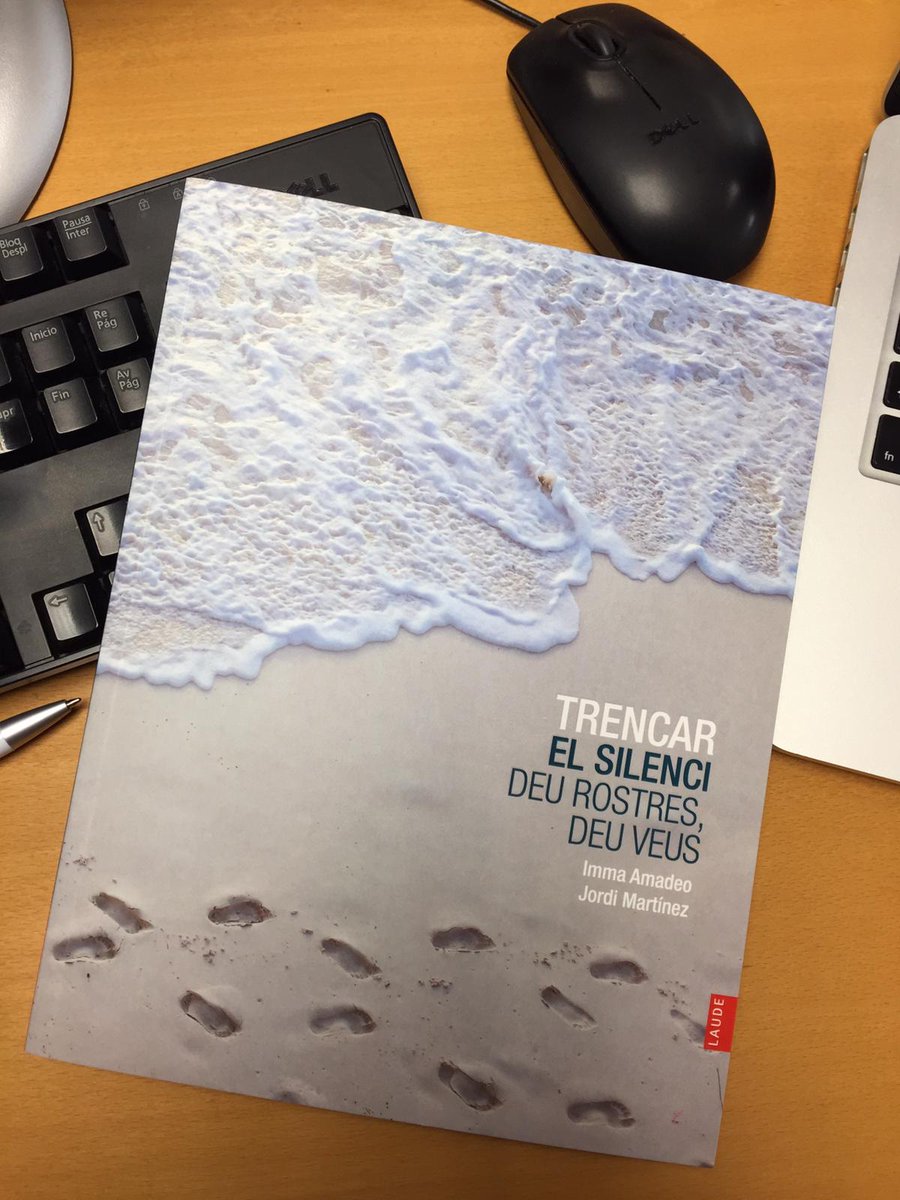 Avui ja tinc a les mans un llibre que em fa molta il·lusió. L'hem escrit amb <a href="/Jordimart/">Jordi Martínez</a> i relata l'experiència de deu persones que es desviuen per la protecció dels #dretsdelsinfants a <a href="/MaristesCat/">Maristes Catalunya</a>. El presentem el dia 9 a la <a href="/LlibreriaClaret/">Llibreria Claret</a> de Barcelona. #Baula <a href="/etfms/">Emili Turu</a> @xalacid