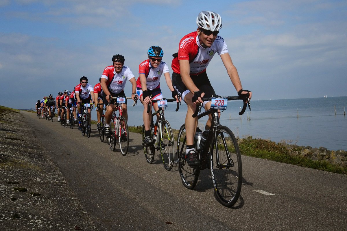 Samen met de overheid willen we het Nederlandse fietsbeleid stimuleren. Vandaag waren samen met <a href="/nocnsf/">NOC*NSF</a> in gesprek over drukte en veiligheid op het fietspad. Geef elkaar de ruimte 
👉 ntfu.nl/de-ntfu/ons-we…