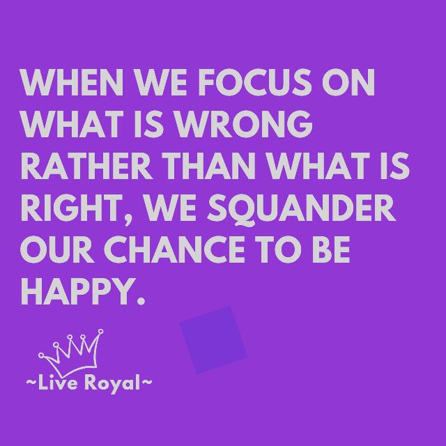 oyt_apparel's tweet photo. Don’t Dwell and Remain in good energy! It takes dedication and hard work but it’s possible! #liveroyal👑 #thursdaythoughts  #itspossible #inspire #goodenergy #bemindful https://t.co/Ghe5H9BT0g