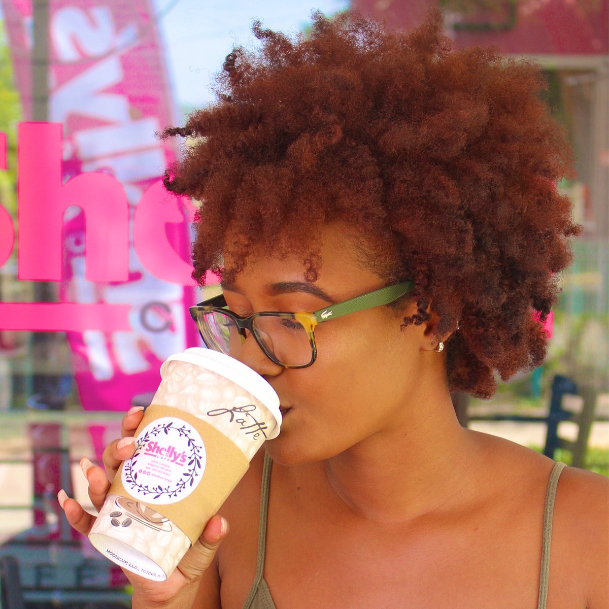Shellyscafeja tweet picture