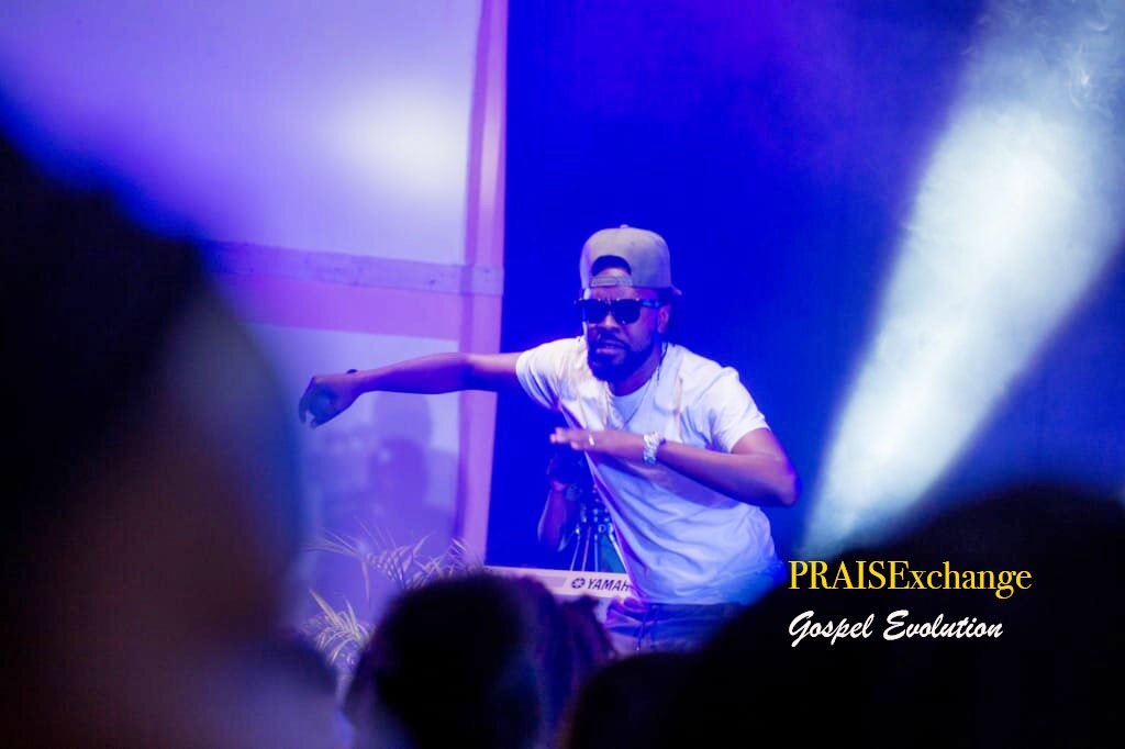 praisexchange17's tweet photo. #praisexchange come let's praise n worship God @GEpraisexchange @andywalkerUG @AndreaB89881612 @princessrosseti @levixone https://t.co/1FGE93Iak7