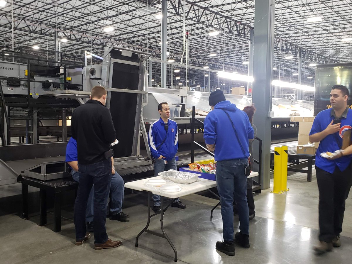 UPSLockport's tweet photo. 'Hit it out of the park for Safety!' 
Preload celebrating Safety &amp; Opening Day with some hotdogs &amp; snacks!! #UPSers #SafetyStrong #GoChicago https://t.co/cdwsRlZsz5