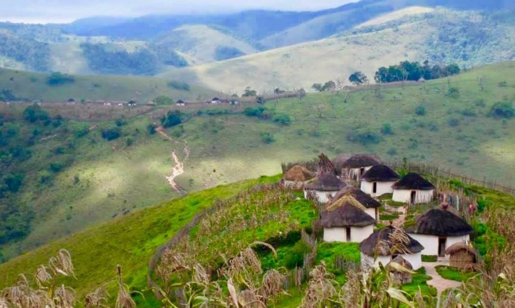 JeanClaudeMwewa's tweet photo. Notre #RDC 🇨🇩...

Village d'Itombwe.

Photo #RtncNature. https://t.co/QcsYxp6KMQ