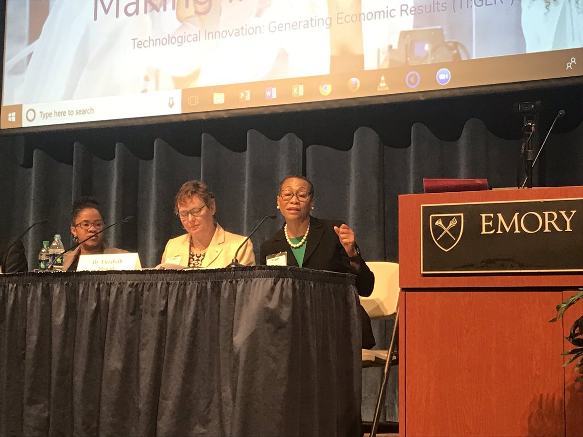 emorytiger1's tweet photo. Renowned #IR @angiowoman telling us how radiologists should embrace #AI @EmoryLaw #Innovation Conference https://t.co/GHM2HCws3y