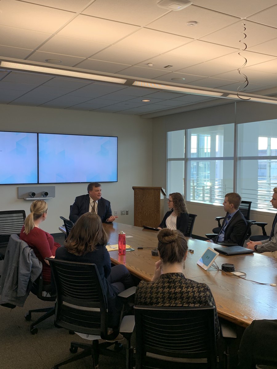 MNagriculture's tweet photo. Great chat this morning with @CFANS students studying Ag Policy. Commissioner @ThommyPetersen and other staff shared info on the MDA and our policy work. @MnAgEdLead #MNAg https://t.co/ObBUv8Lx55