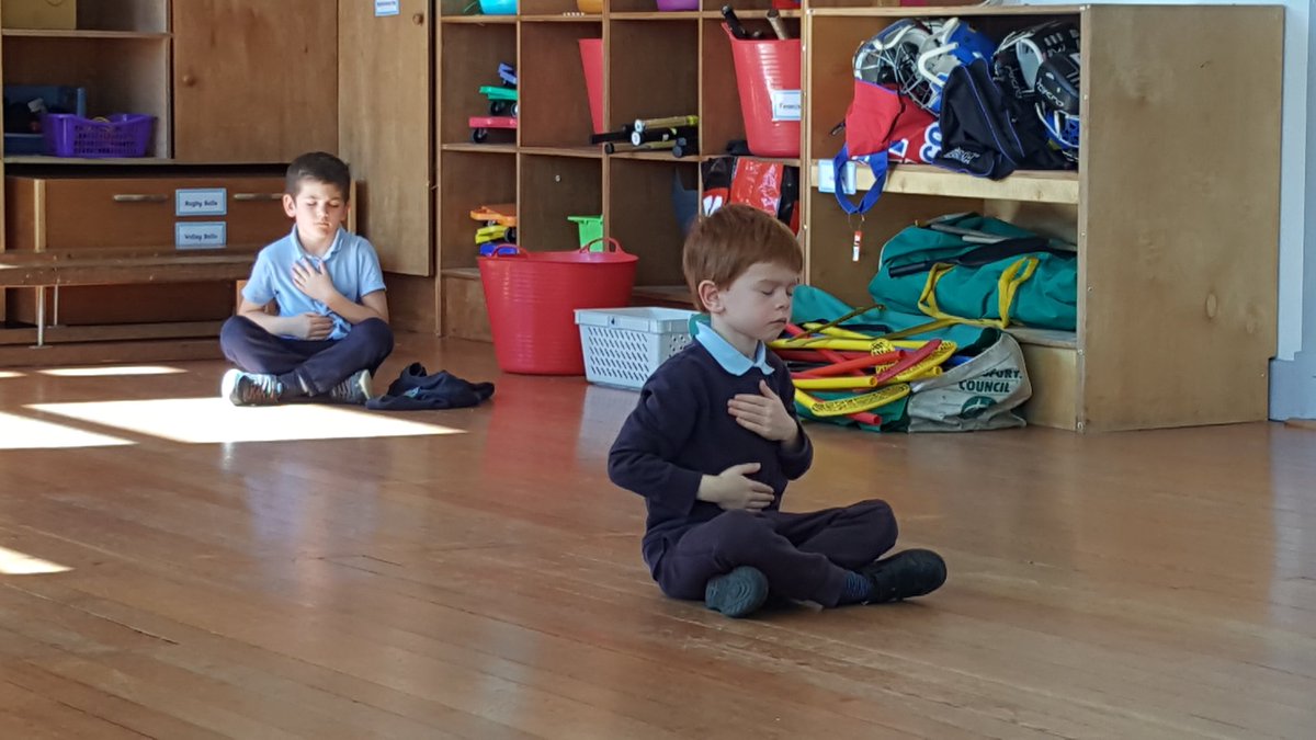 ms_rafter's tweet photo. We got to participate in a dance workshop today! #activeflag https://t.co/CJ3wWkHNeq