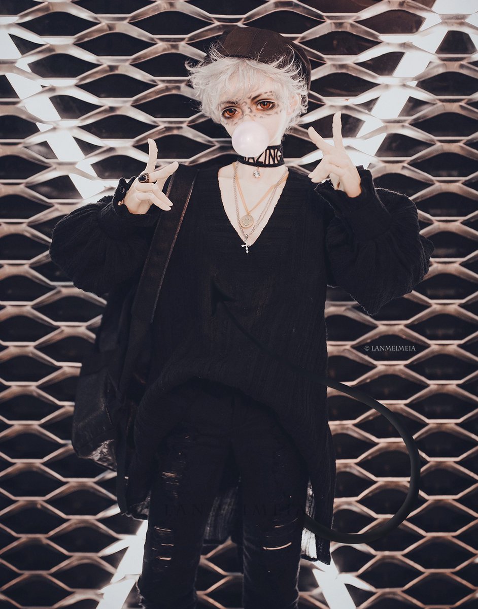 lanmeimeia's tweet photo. 💡💡💛🧡😈 https://t.co/rFI5jvjHEw