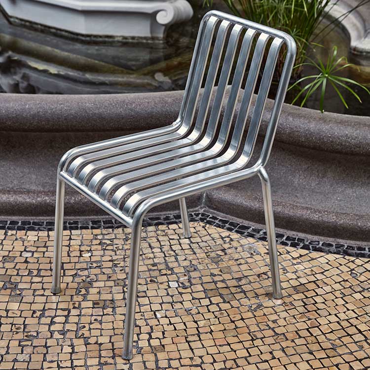 Cimmermann's tweet photo. New for Summer 2019 - Hay Palissade HOT Galvanised, its pretty damn HOT - https://t.co/ODL7Q0duSA #hay #outdoorliving https://t.co/Me0hjuyffx