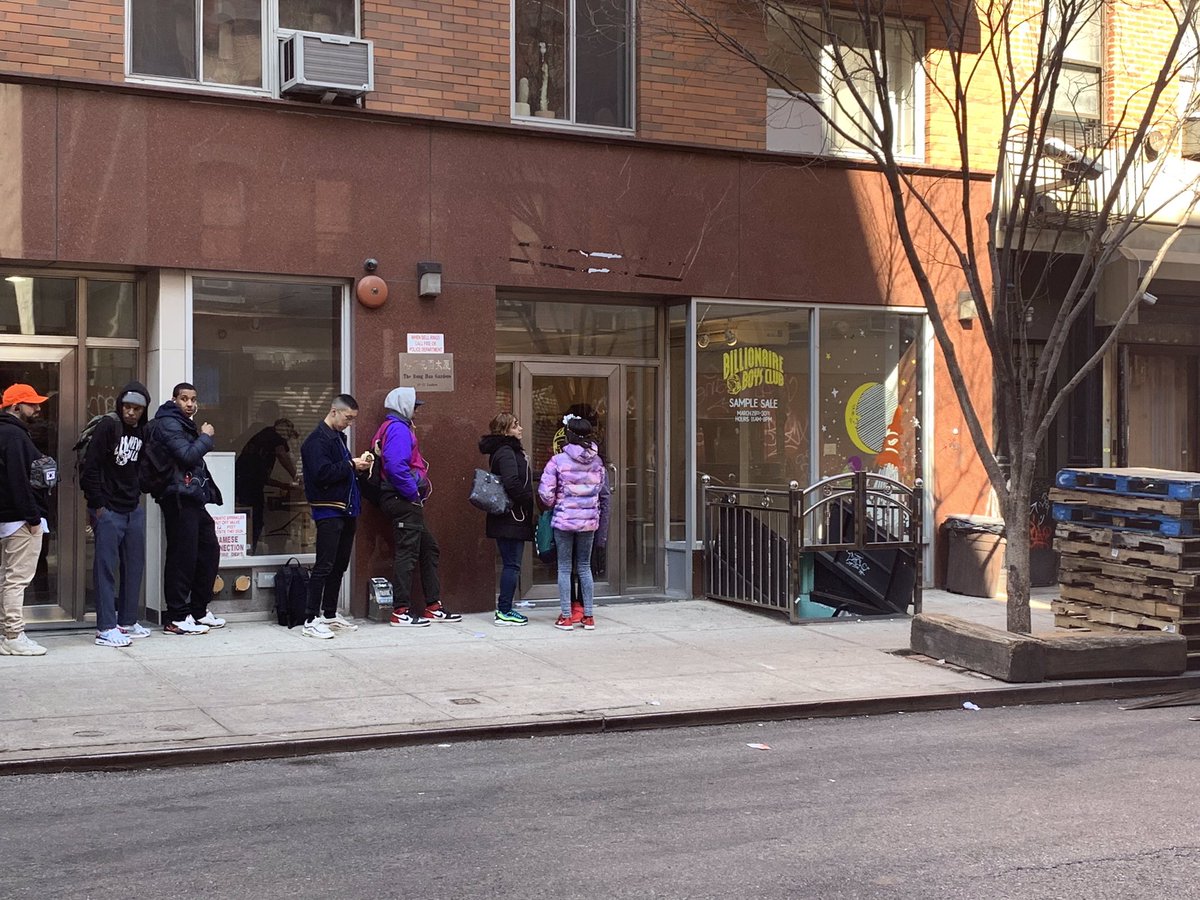 samplesally's tweet image. Line already forming for the Billionaire Boys Club #samplesale in LES. Starts today. 21 Ludlow Street. Ta @JenStylecurated for the photos
