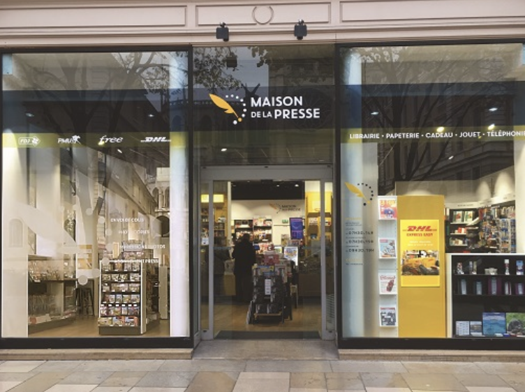 FrezalNumerique's tweet photo. ▶️Comment l’impression numérique peut accompagner la transformation des commerces de proximité ? C'est la mission que nous déployons depuis quelques temps maintenant avec le groupe NAP (Maison de la Presse, Mag Presse…). https://t.co/PpP4Ld3cue #impressionnumerique #Photo https://t.co/EWire1HYMK