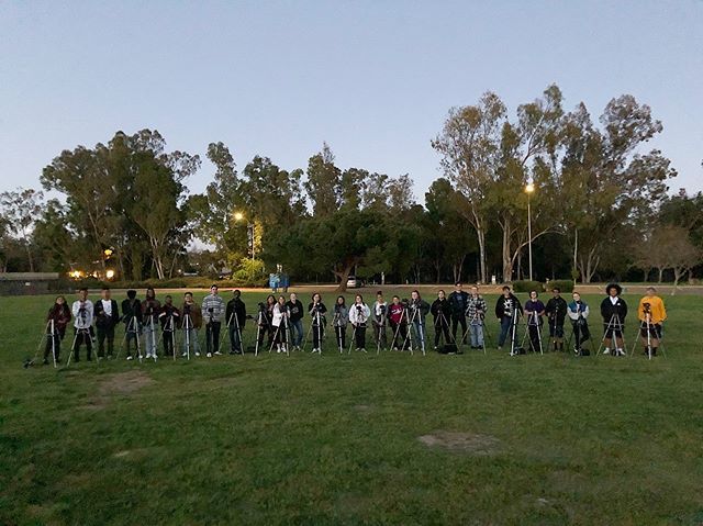 ghsphotoda's tweet image. ✨What a turn out for last nights #foothillerphotographers meetup at #harrygriffenpark!📸Can’t wait to see the amazing #pixelstick photos they created! 💡✨ #guhsdart #foothillerarts ift.tt/2FAZBPl