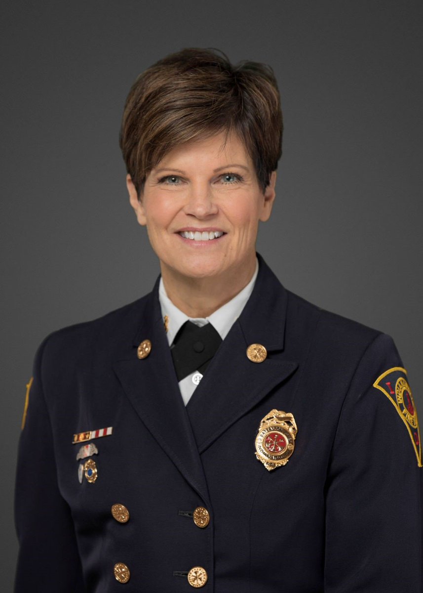 IDHS's tweet image. Across the country—and across the world—women continue to earn more leadership positions in various emergency response fields. 

"Honoring Female First Responders during Women’s History Month," highlights a few of those Hoosier women. #WomensHistoryMonth

bit.ly/2IUpMW3