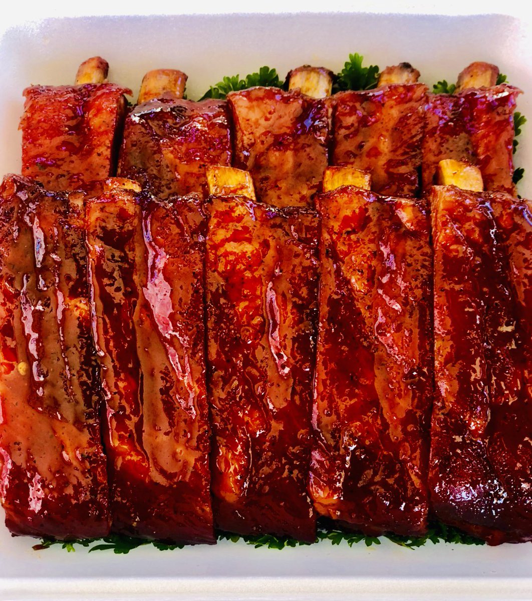 SugarFireSmoke's tweet photo. Sugarfire Smokehouse “bread slicing sh#* since 2011” #baglegate https://t.co/yxCbbdm5ah