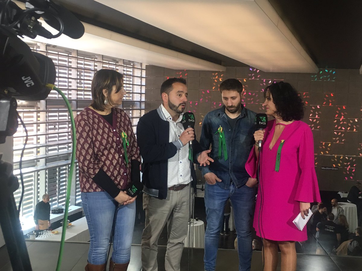 esquerraunida's tweet photo. 🎋💚 Hui hem visitat les #Bodeguetes de la Festa de La Magdalena 2019 

@RosaPerezGarijo @CristianVeses @antonillorente https://t.co/kZaeMyHESi
