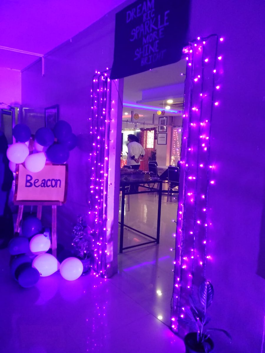 Nehagautamchhe1's tweet photo. Creative at its best!
Breakfast realia 6th day
Theme: lights
A small display of creativity by my team
@directorPuniihm
@subornobose @san_geeta @prithvi002
#iihmpune
#IIHM
#fun_experience
#learningtogether
#learningisfun https://t.co/gQWJr8OVEt